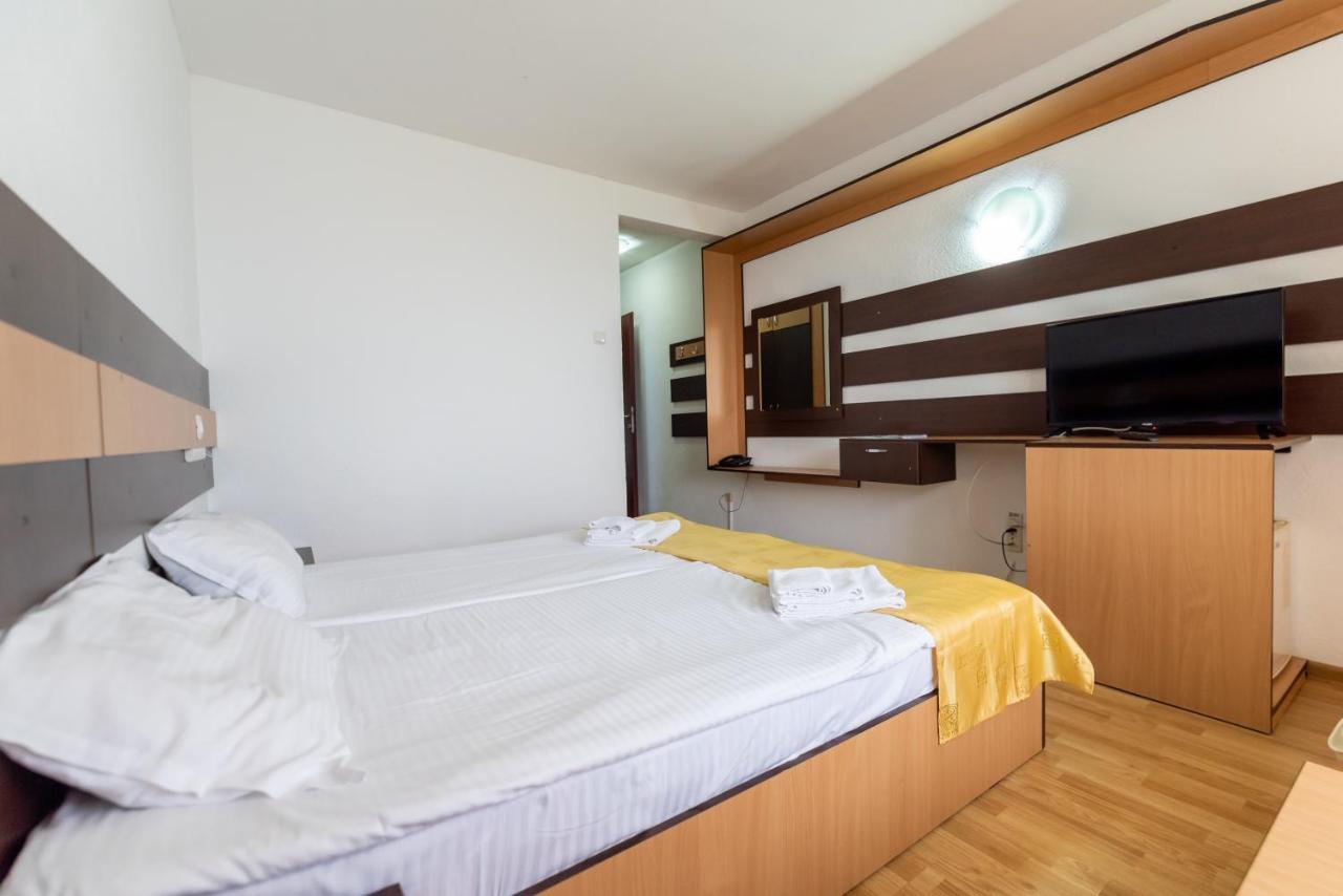 Hotel Capitol Jupiter Kültér fotó