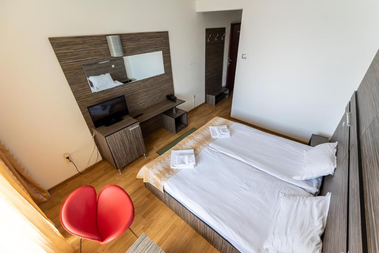 Hotel Capitol Jupiter Kültér fotó