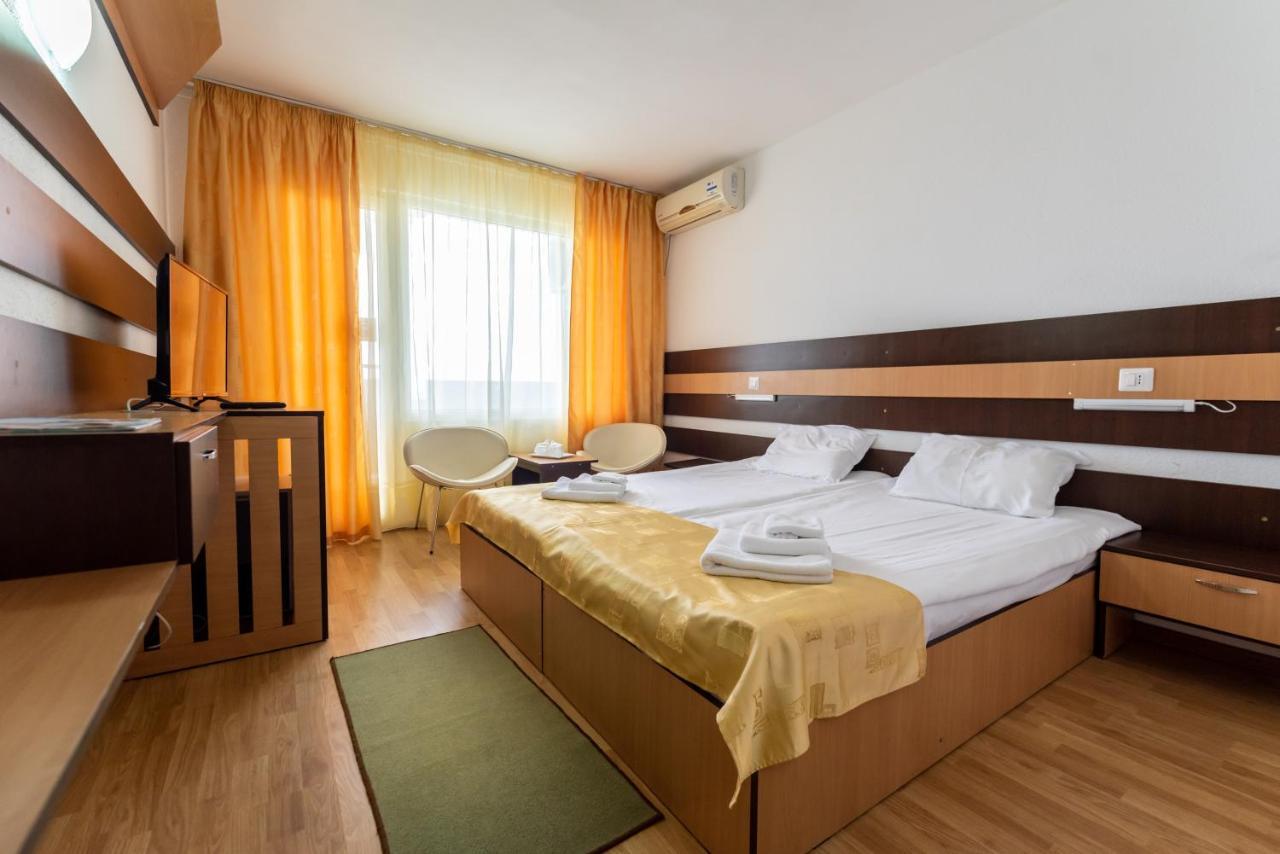 Hotel Capitol Jupiter Kültér fotó