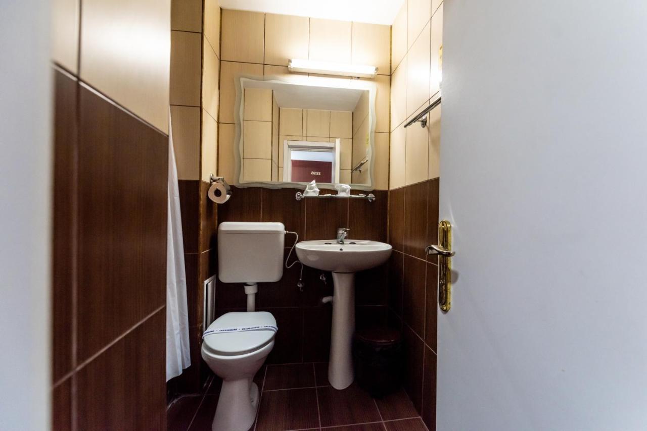Hotel Capitol Jupiter Kültér fotó