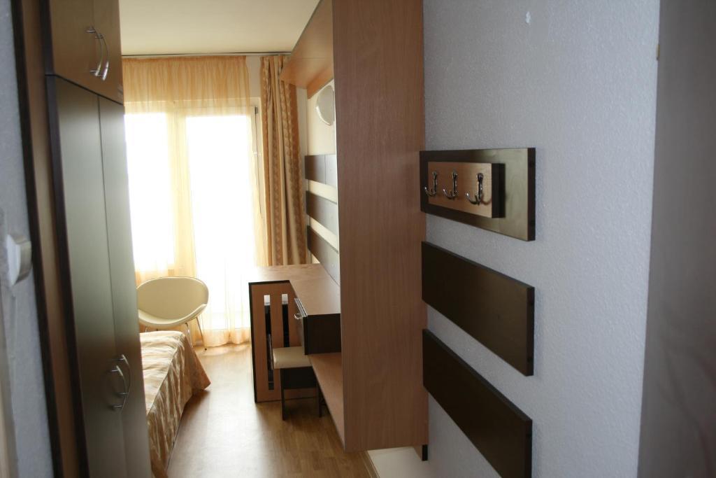 Hotel Capitol Jupiter Szoba fotó